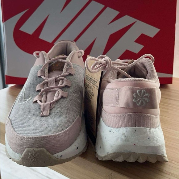 NEW Nike Women's Crater Remixa Shoes Size 6.5 - Picture 2 of 5
